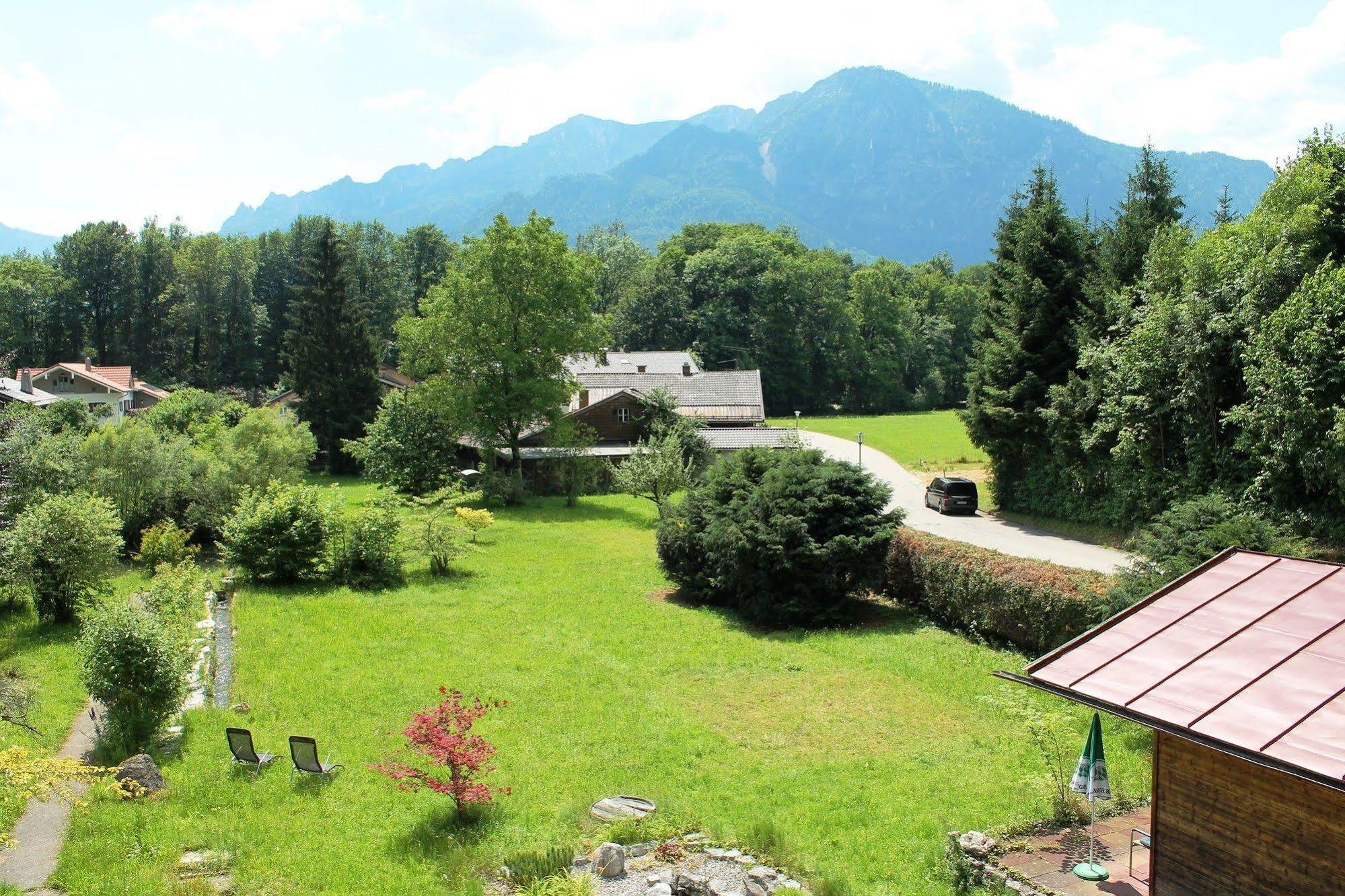Ferienwohnungen Quellenhof Bad Reichenhall Exteriör bild